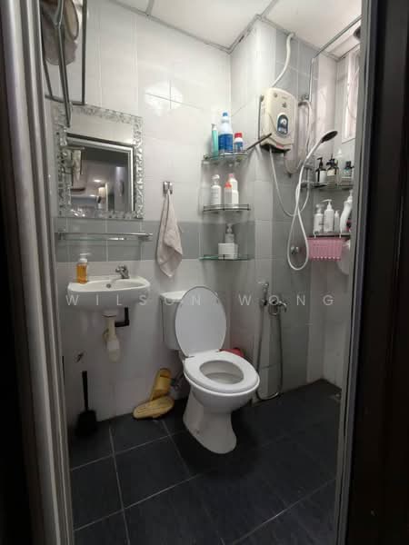 Apartment for Sale at 162 Residency - Wilson Wong - Bathroom - PropertyGuru.com.my