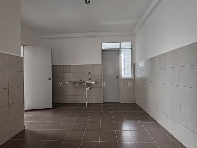 Condominium for Sale at Sri Angsana Hilir - Vivian Ho - Kitchen - PropertyGuru.com.my