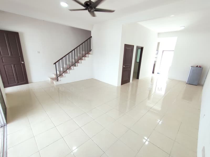 2-storey Terraced House for Rent in Seri Iskandar (Perak) - Muinuddin Muhamad - Living Room - PropertyGuru.com.my