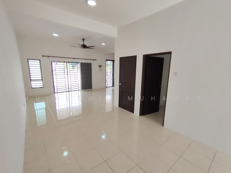 2-storey Terraced House for Rent in Seri Iskandar (Perak) - Muinuddin Muhamad - Living Room - PropertyGuru.com.my