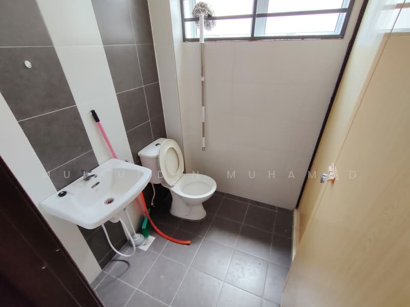 2-storey Terraced House for Rent in Seri Iskandar (Perak) - Muinuddin Muhamad - Bathroom - PropertyGuru.com.my