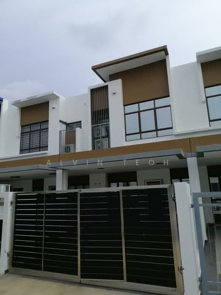 2-storey Terraced House for Sale in Setia Alam ( Anjung Sari) (Setia Alam) - Alvin Teoh - Exterior - PropertyGuru.com.my