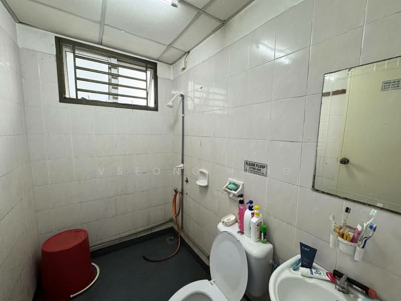 Service Residence for Sale at Nusa Perdana Apartment - Vseong Heng - Bathroom - PropertyGuru.com.my
