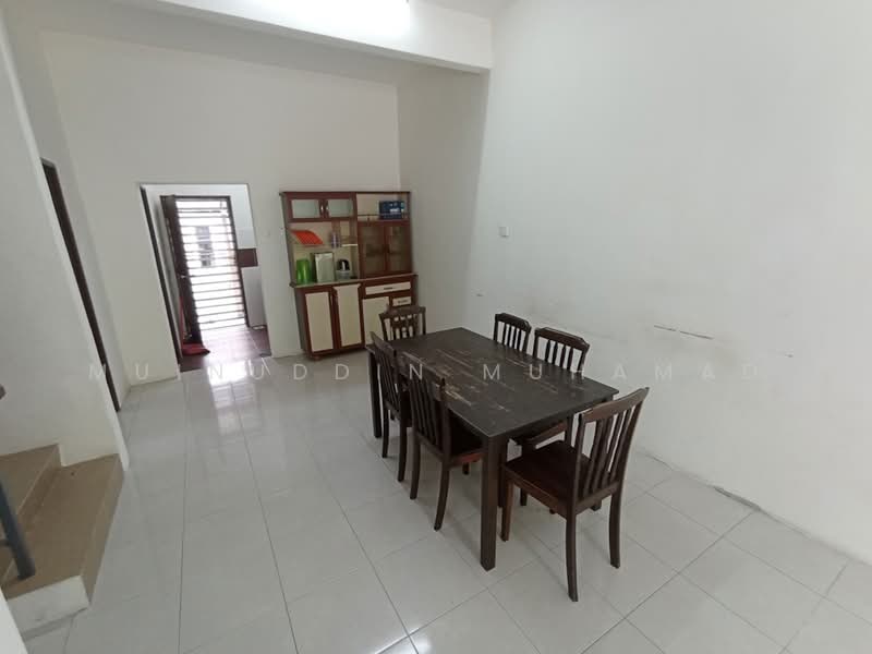 2-storey Terraced House for Rent in Seri Iskandar (Perak) - Muinuddin Muhamad - Dining Room - PropertyGuru.com.my