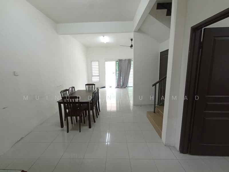 2-storey Terraced House for Rent in Seri Iskandar (Perak) - Muinuddin Muhamad - Dining Room - PropertyGuru.com.my
