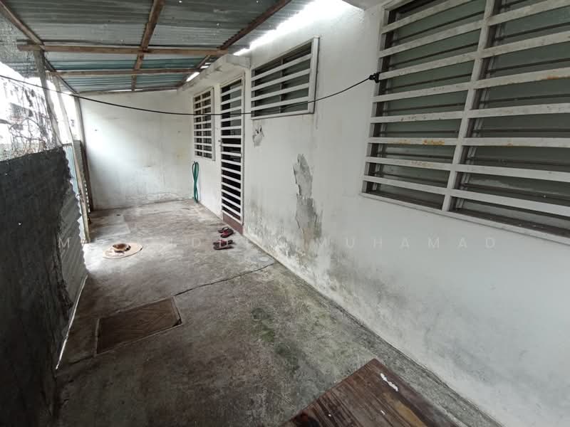 2-storey Terraced House for Rent in Seri Iskandar (Perak) - Muinuddin Muhamad - Exterior - PropertyGuru.com.my