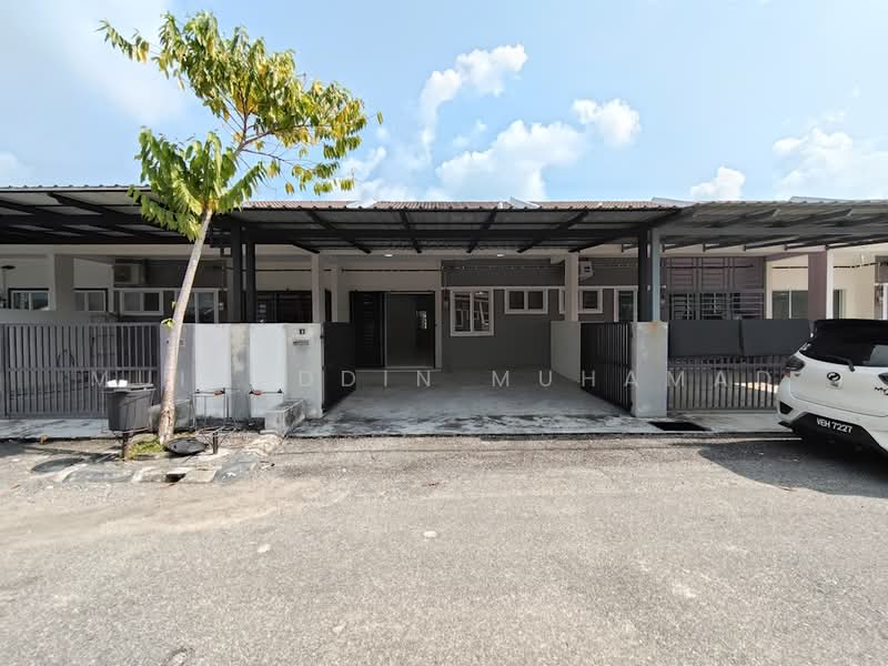 1-storey Terraced House for Rent in Teluk Intan (Perak) - Muinuddin Muhamad - Exterior - PropertyGuru.com.my