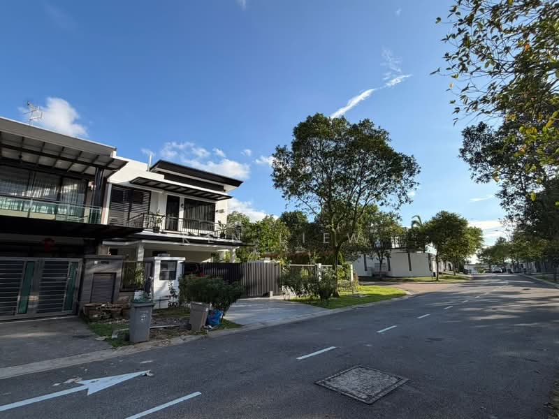 Rumah Berkembar untuk Dijual di Perling (Skudai) - Ken Liew - PropertyGuru.com.my