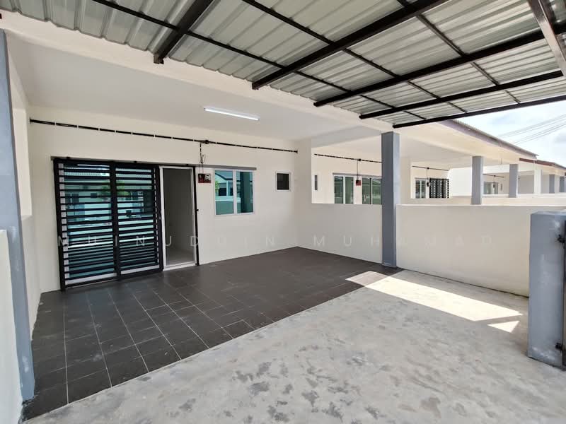 1-storey Terraced House for Rent in Teluk Intan (Perak) - Muinuddin Muhamad - Exterior - PropertyGuru.com.my