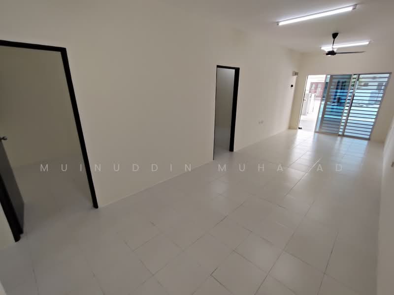 1-storey Terraced House for Rent in Teluk Intan (Perak) - Muinuddin Muhamad - Living Room - PropertyGuru.com.my