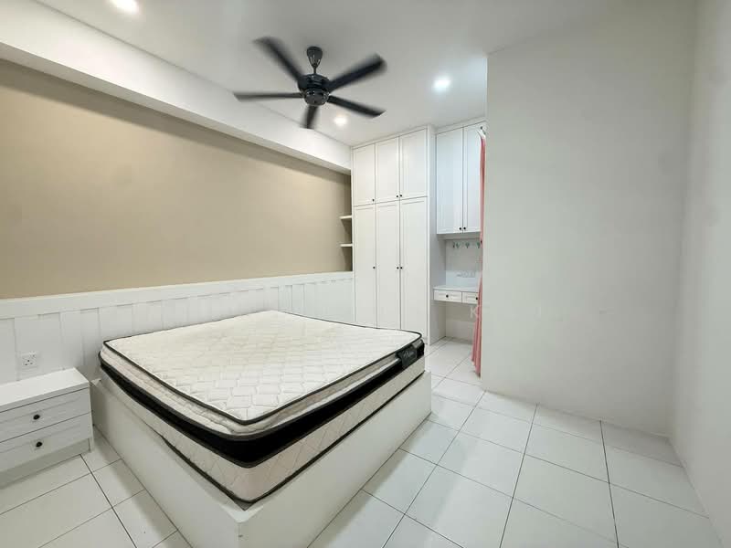 Servis Apartment untuk Disewa di Birch Regency @ Penang Times Square - Gan Chun Kai - Bedroom - PropertyGuru.com.my