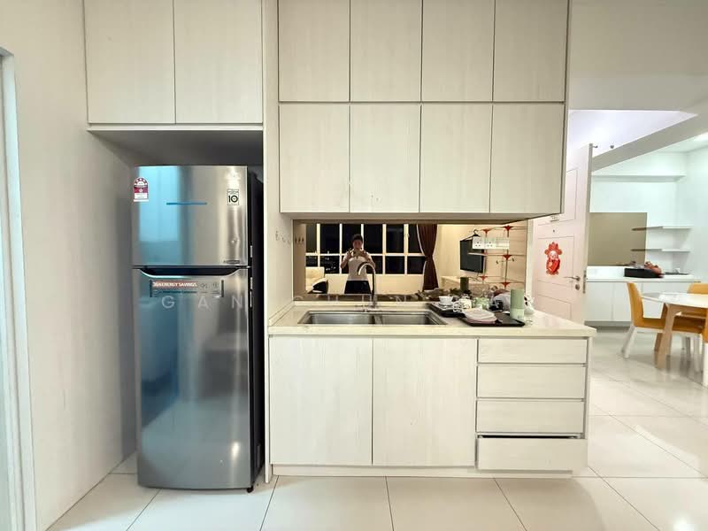 Servis Apartment untuk Disewa di Birch Regency @ Penang Times Square - Gan Chun Kai - Kitchen - PropertyGuru.com.my