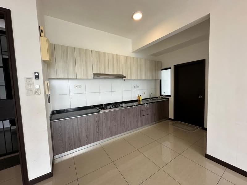 Servis Apartment untuk Dijual di Molek Regency - KT Tan - Kitchen - PropertyGuru.com.my
