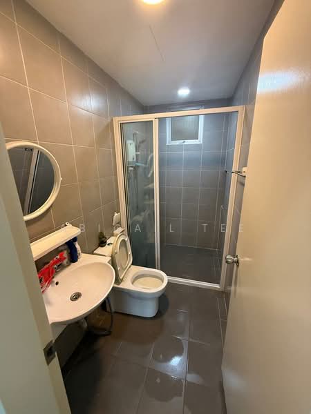 Service Residence for Rent at Savanna Executive Suite @ Southville City - Abigail Tee - Bathroom - PropertyGuru.com.my