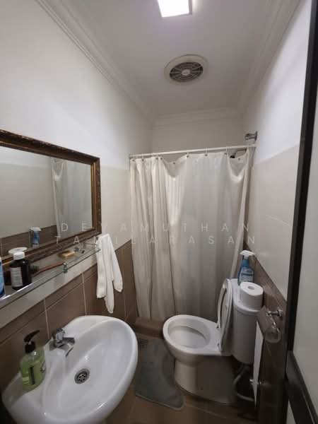 Rumah Banglo untuk Dijual di Seksyen 11 (Petaling Jaya) - Devamuthan Tamilarasan - Bathroom - PropertyGuru.com.my