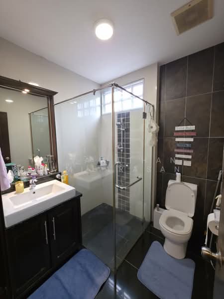 Rumah Banglo untuk Dijual di Seksyen 11 (Petaling Jaya) - Devamuthan Tamilarasan - Bathroom - PropertyGuru.com.my