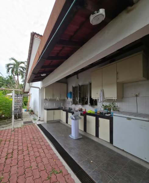 Rumah Banglo untuk Dijual di Seksyen 11 (Petaling Jaya) - Devamuthan Tamilarasan - Exterior - PropertyGuru.com.my