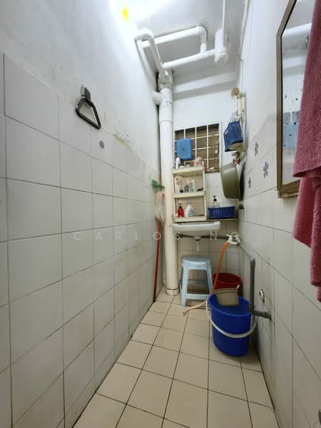 Apartment for Sale at Pangsapuri Seri Pulai - Carlos Ng - Bathroom - PropertyGuru.com.my