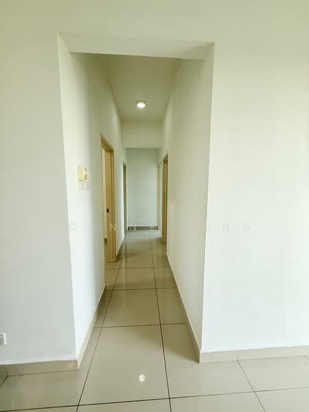 Pangsapuri untuk Dijual di D'Rich Executive Suites - JOANNE YONG - Corridor - PropertyGuru.com.my
