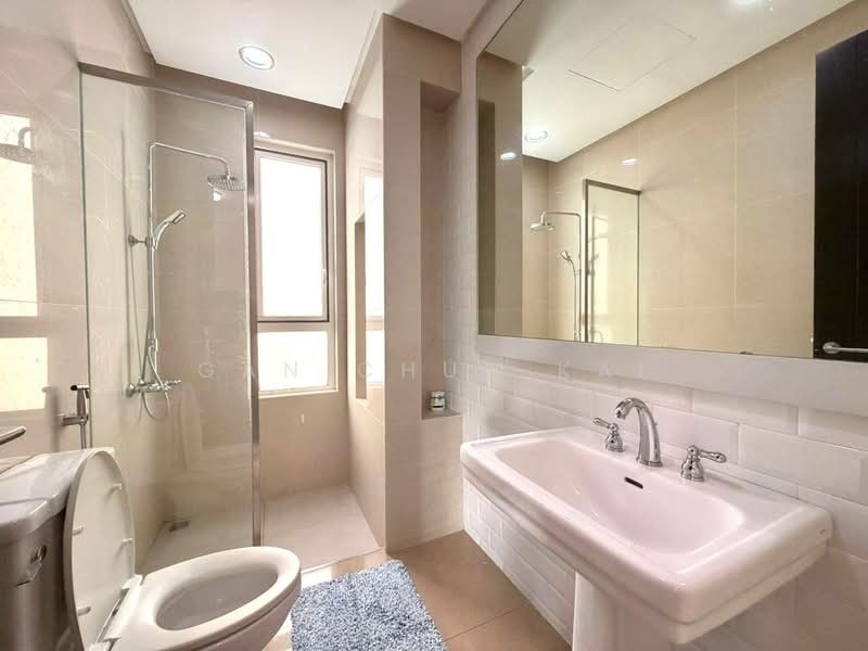Kondominium untuk Disewa di Quayside Seafront Resort Condominiums - Gan Chun Kai - Bathroom - PropertyGuru.com.my