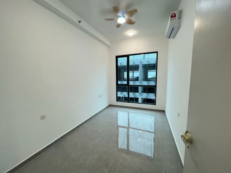 Apartment for Rent at Savana @ Batu Kawan - Sherrin Ooi - Master Bedroom - PropertyGuru.com.my