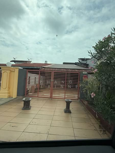 1-storey Terraced House for Sale in Taman Pelangi (Johor Bahru) - Phang Elainne - Exterior - PropertyGuru.com.my