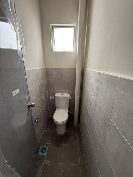 Shop for Rent in Seremban 2 (Negeri Sembilan) - Raymond Ng - Bathroom - PropertyGuru.com.my