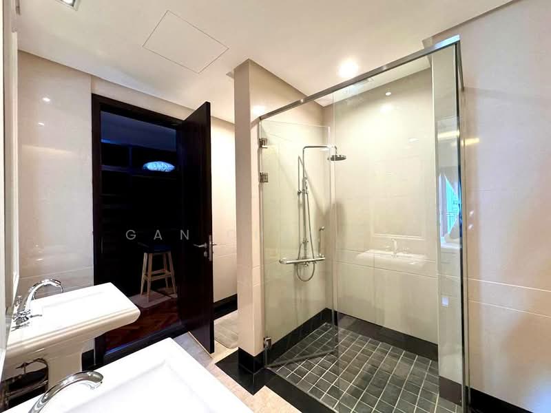 Kondominium untuk Disewa di Quayside Seafront Resort Condominiums - Gan Chun Kai - Bathroom - PropertyGuru.com.my