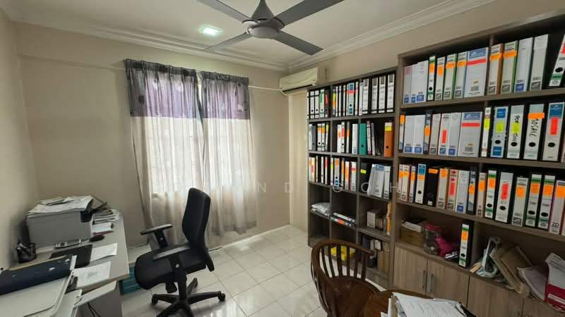Pangsapuri untuk Dijual di Vista Pinggiran Apartment - Edmund Goh - Study - PropertyGuru.com.my