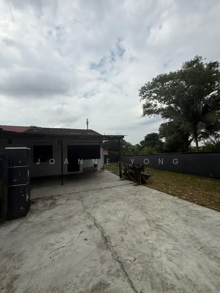 1-storey Terraced House for Sale in Taman Universiti (Skudai) - JOANNE YONG - Exterior - PropertyGuru.com.my