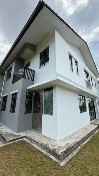 Rumah Berkembar untuk Dijual di Taman Nusa Idaman (Iskandar Puteri (Nusajaya)) - Max Loh - Exterior - PropertyGuru.com.my