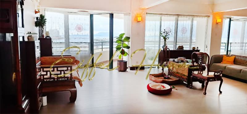 Kondominium untuk Dijual di Silverton Condominium - Eiffel Huam - Living Room - PropertyGuru.com.my