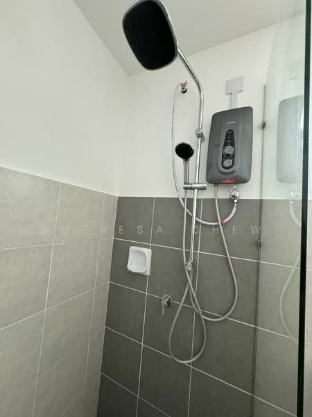 Service Residence for Sale at Alanis Residence - Theresa Chew - Bathroom - PropertyGuru.com.my