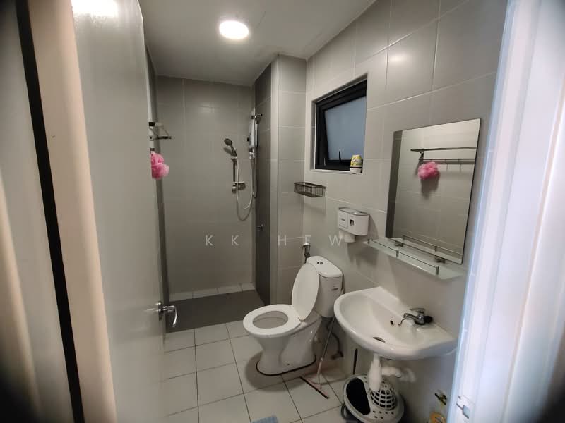 Servis Apartment untuk Disewa di Kiara Plaza - KK HEW - Bathroom - PropertyGuru.com.my