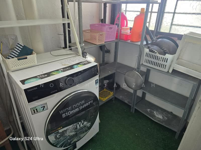 Servis Apartment untuk Disewa di Residensi Alami - Nor Khafadzah - Balcony - PropertyGuru.com.my