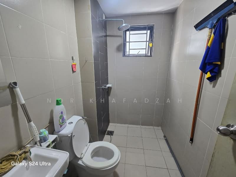 Servis Apartment untuk Disewa di Residensi Alami - Nor Khafadzah - Bathroom - PropertyGuru.com.my