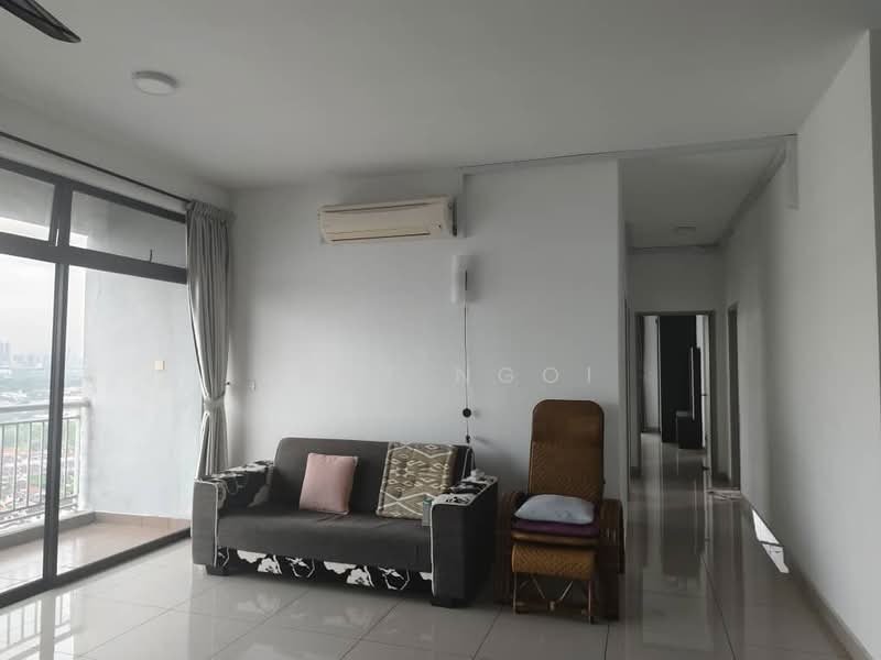 Apartment for Rent at Austin Regency (Pangsapuri Austin Perdana) - Jane Ngoi - Living Room - PropertyGuru.com.my