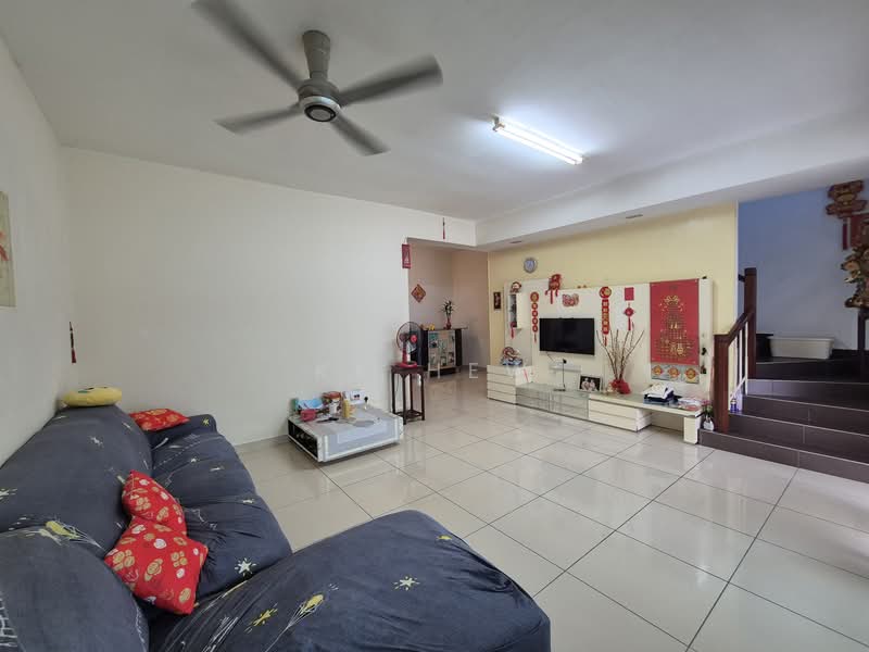 2-storey Terraced House for Sale in Taman Tiara East (Semenyih) - KK HEW - Living Room - PropertyGuru.com.my