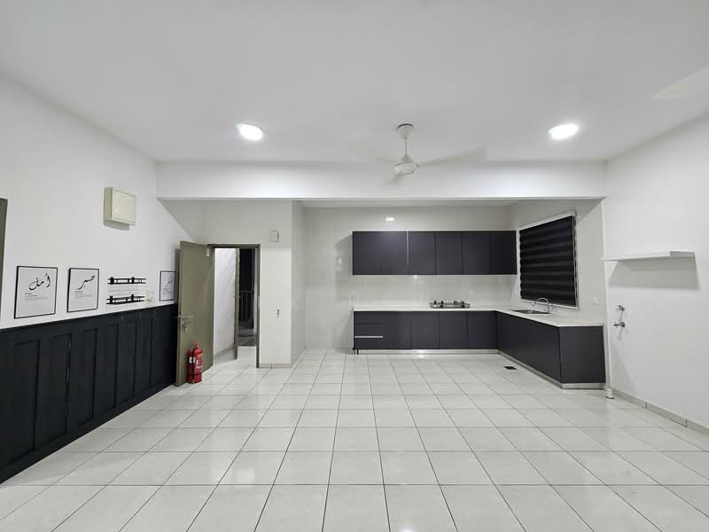 Pangsapuri untuk Disewa di Idaman Abadi - KK HEW - Kitchen - PropertyGuru.com.my