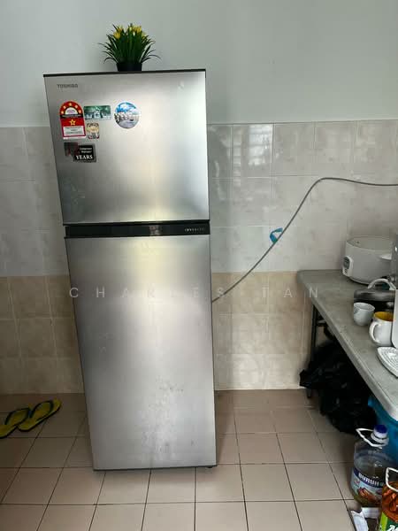 2-storey Terraced House for Sale in Bandar Putra Permai (Seri Kembangan) - Charles Tan - Kitchen - PropertyGuru.com.my