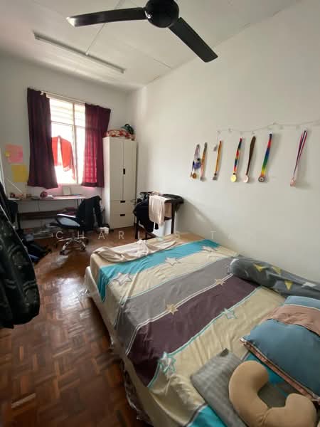 2-storey Terraced House for Sale in Bandar Putra Permai (Seri Kembangan) - Charles Tan - Bedroom - PropertyGuru.com.my