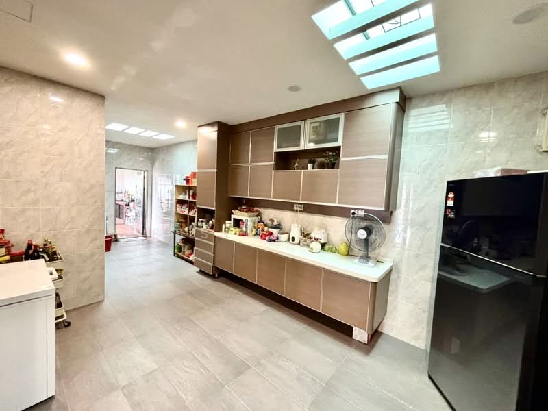 Rumah Berkembar untuk Dijual di Johor Bahru (Johor) - Jessica Boey - Kitchen - PropertyGuru.com.my