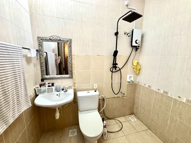 Rumah Berkembar untuk Dijual di Johor Bahru (Johor) - Jessica Boey - Bathroom - PropertyGuru.com.my