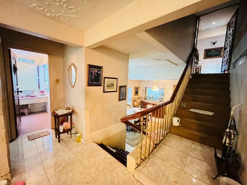 Bungalow for Sale in Seksyen 16 (Petaling Jaya) - Shiqin Saidin - Entrance - PropertyGuru.com.my