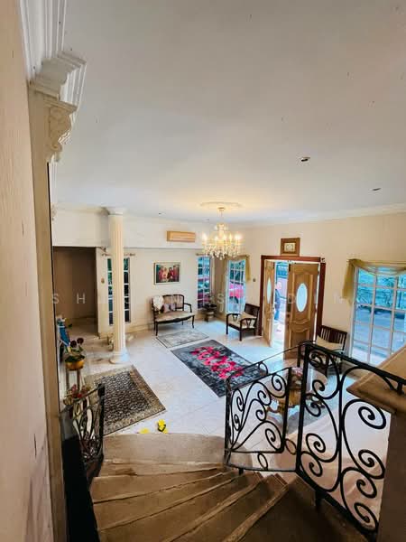 Bungalow for Sale in Seksyen 16 (Petaling Jaya) - Shiqin Saidin - Living Room - PropertyGuru.com.my