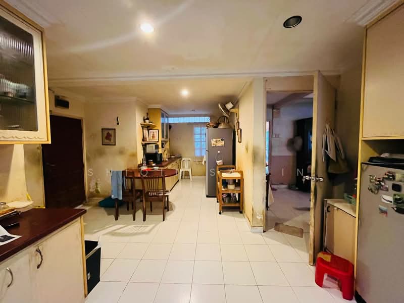 Bungalow for Sale in Seksyen 16 (Petaling Jaya) - Shiqin Saidin - Kitchen - PropertyGuru.com.my