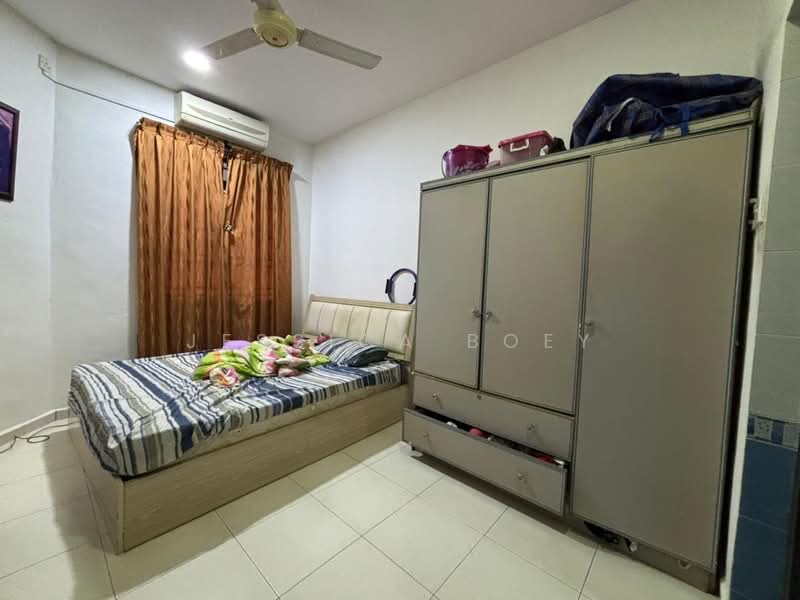 Cluster House for Sale in Taman Delima (Tebrau) - Jessica Boey - Bedroom - PropertyGuru.com.my