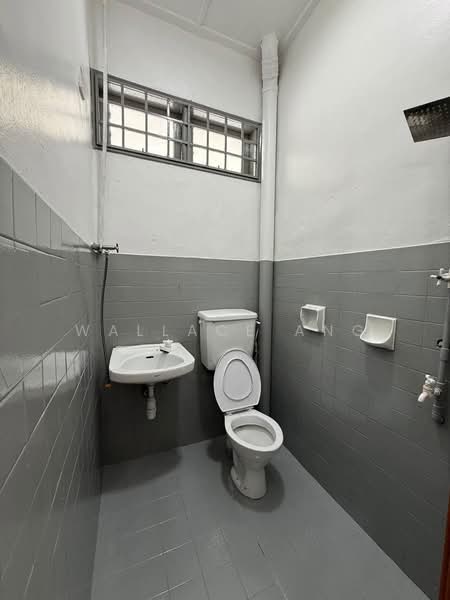 Rumah Teres 1 Tingkat untuk Dijual di Taman Molek (Johor Bahru) - Wallace Ang - PropertyGuru.com.my