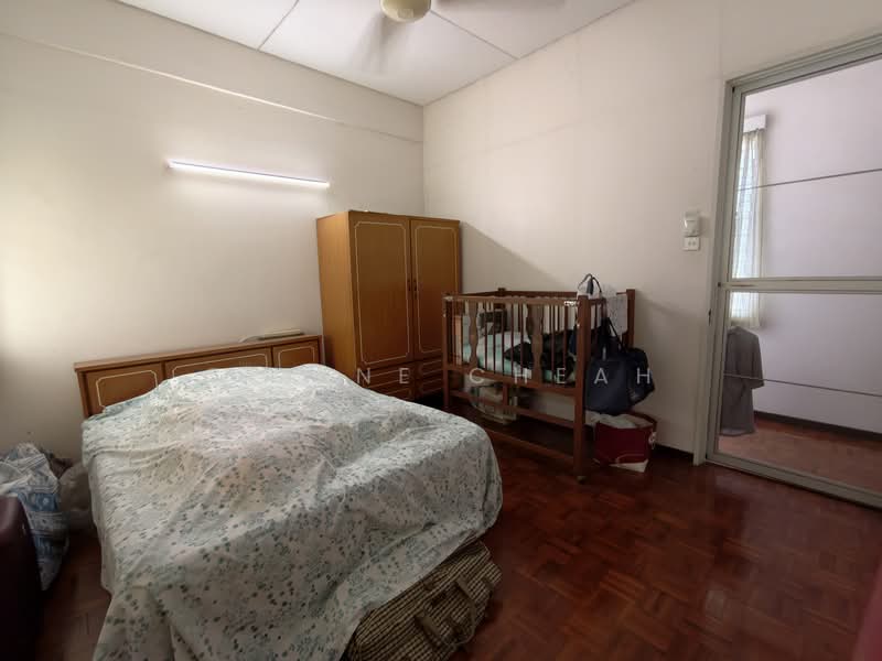 Rumah Banglo untuk Dijual di Taman Jesselton (Ayer Itam) - Celine Cheah - Bedroom - PropertyGuru.com.my
