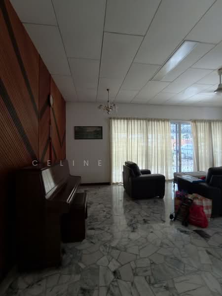 Rumah Banglo untuk Dijual di Taman Jesselton (Ayer Itam) - Celine Cheah - Living Room - PropertyGuru.com.my